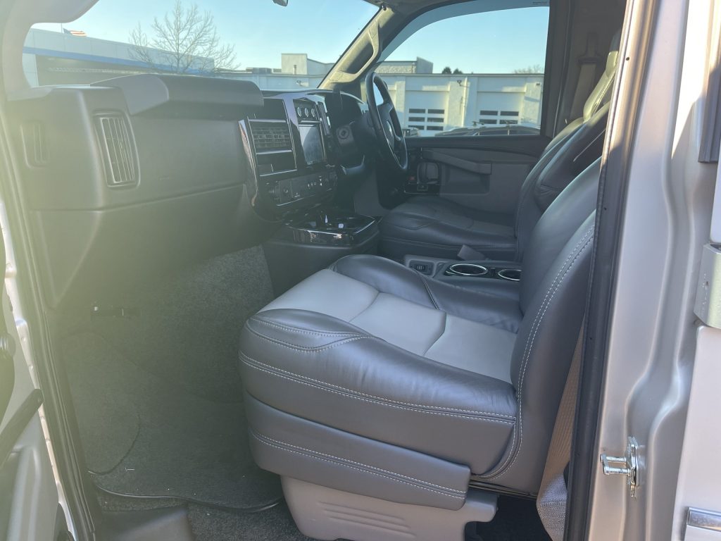 2020 Chevrolet 4 X 4  9-Passenger Explorer Limited SE High Top Conversion Van